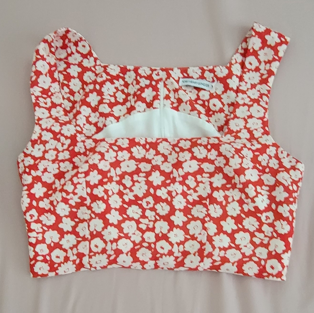 Red cropped tank top